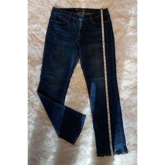 Levi’s SZ 10/30 Woman’s Demi Curve Mid Rise Straight Leg Dark Denim Jea… - Picture 5 of 12